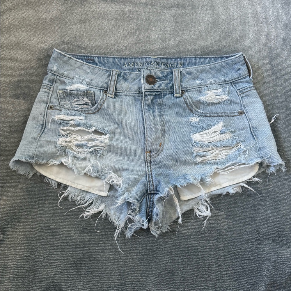 American Eagle light wash jean shorts
